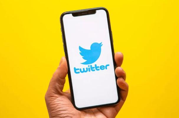 Twitter Tests ‘Audio Clips’ in Tweets