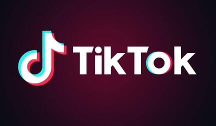 TikTok's Latest Report: Trends in Fashion Photography and Styling 